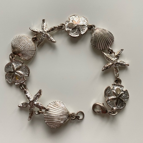 ⭐️SOLD⭐️Seashell bracelet - Picture 1 of 3